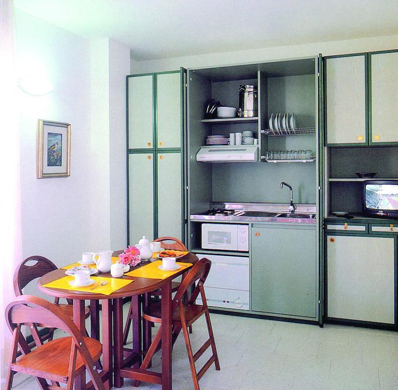 Residence Hotel Club House Cattolica Ruang foto